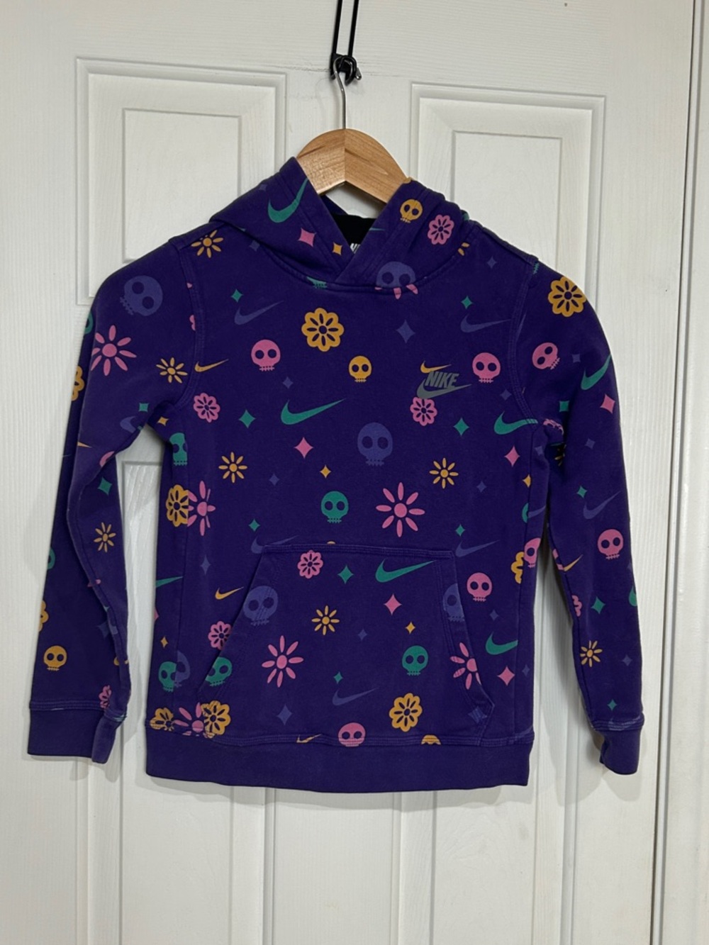 Nike Youth Kids Purple Sugar Skull Floral All-Over Print Hoodie Small S - Picture 4 of 6